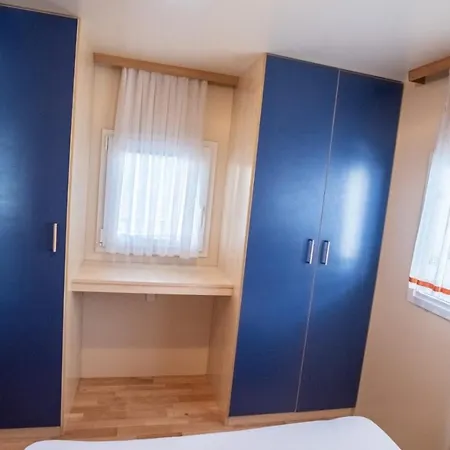 Mobile In With Terrace, Air Conditioning, Wifi 5015-1 * פאקוסטאן